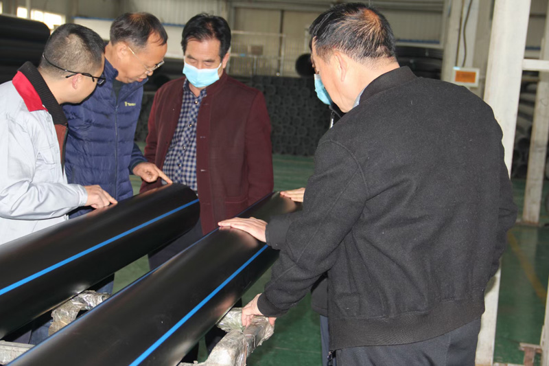 三门峡市陕州区水利局张局长，自来水公司赵总经理等人莅临陕西SBOBET利记官网实业公司考察指导工作